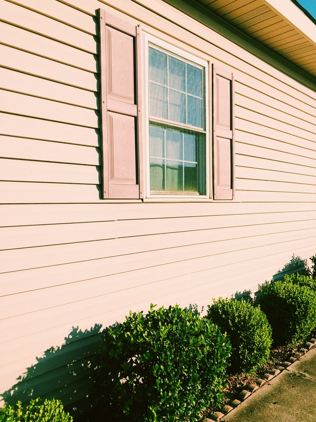 residential siding contractor in rockford il